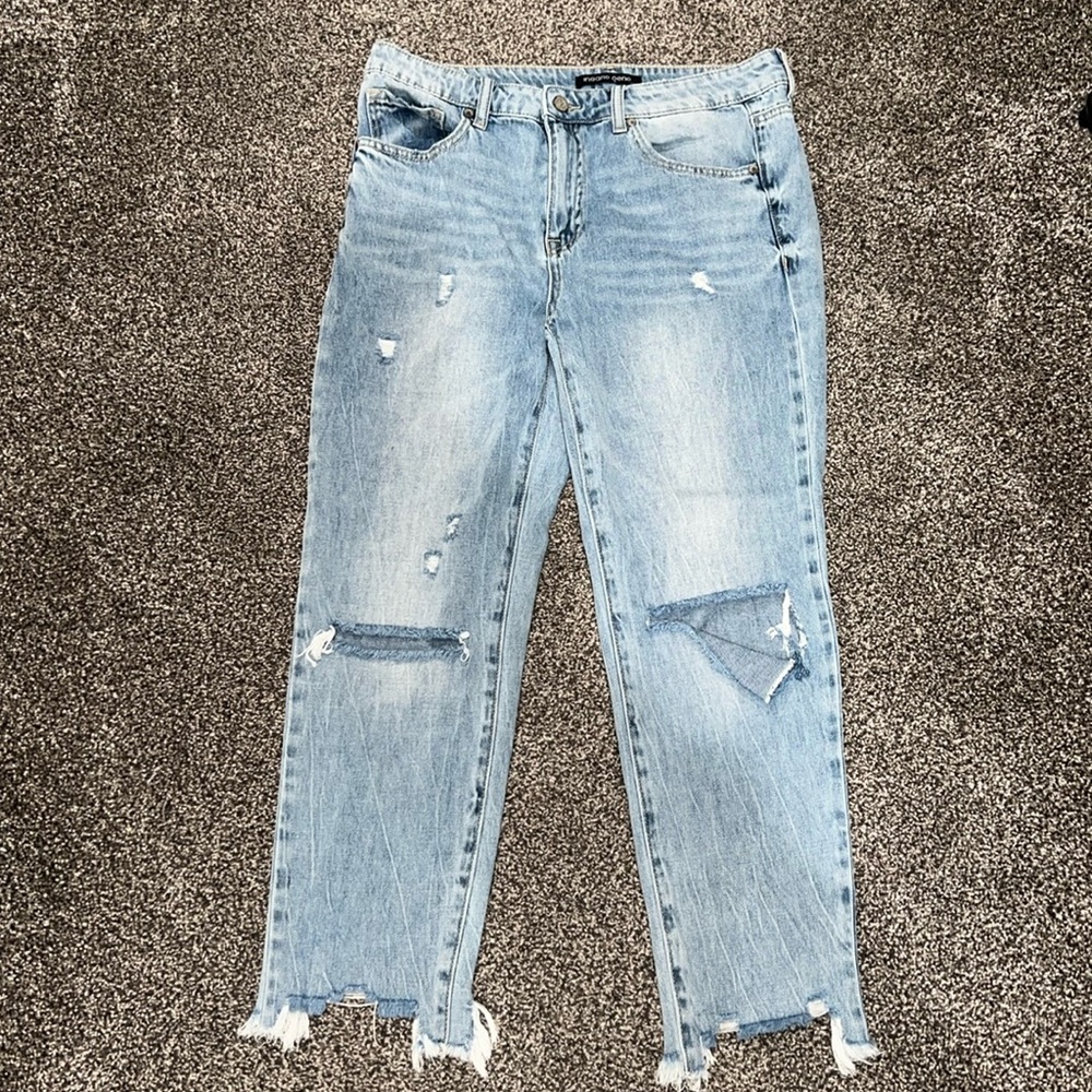 🌟SALE🌟 
Ripped Straight Leg Jeans
